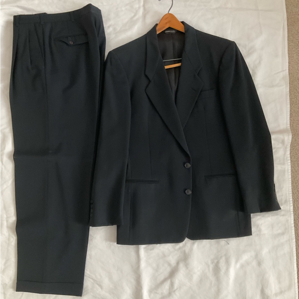 Men’s Pierre Cardin wool suit
